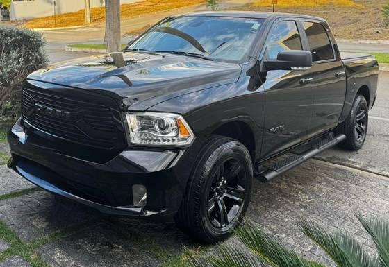 RAM 1500 5.7 V8 GASOLINA LIMITED NIGHT EDITION CD 4X4 AUTOMÁTICO RAM 1500 5.7 V8 GASOLINA LIMITED NIGHT EDITION CD 4X4 AUTOMÁTICO